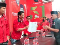 Ade Kuswara Kunang Daftar Calon Bupati Bekasi dari PDI Perjuangan