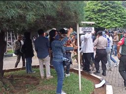 Polri Didesak Tangkap Pelaku Anarkis saat Demo di DPRD Kota Bekasi