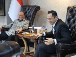 Jadi Narasumber Utama Disertasi Doktor, AHY Puji Pemikiran Fundamental Ketua DPD RI