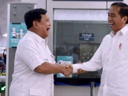 Jokowi Punya Polri, Prabowo Punya TNI?