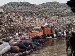 Ketua Komisi II DPR Kota Bekasi Buka Suara Soal Robohnya Pagar TPA Sumur Batu