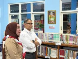 Kadindik Jatim Aries Agung Paewai Dorong Sekolah Mandiri Pangan Lewat Program “School Food Care”
