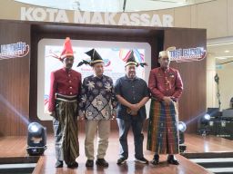 Makassar Hadirkan Ragam Seni Tradisi di Surabaya, Warga Sambut Hangat