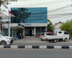 Video Viral di Medsos Tidak Benar, Saksi di ATM Sampang: Tidak ada Pemukulan Oleh Polisi