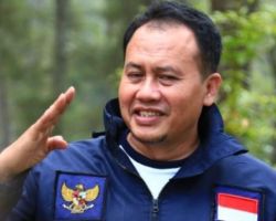 Petugas Partai?
