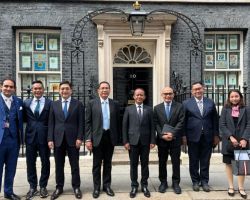 Menteri Bahlil Ajak Inggris Investasi di Indonesia