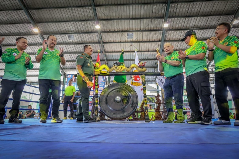 Hadir Liga Muaythai Piala Pangdam V Brawijaya, LaNyalla Tegaskan Filosofi Muaythai Menjadi Karakter Bangsa