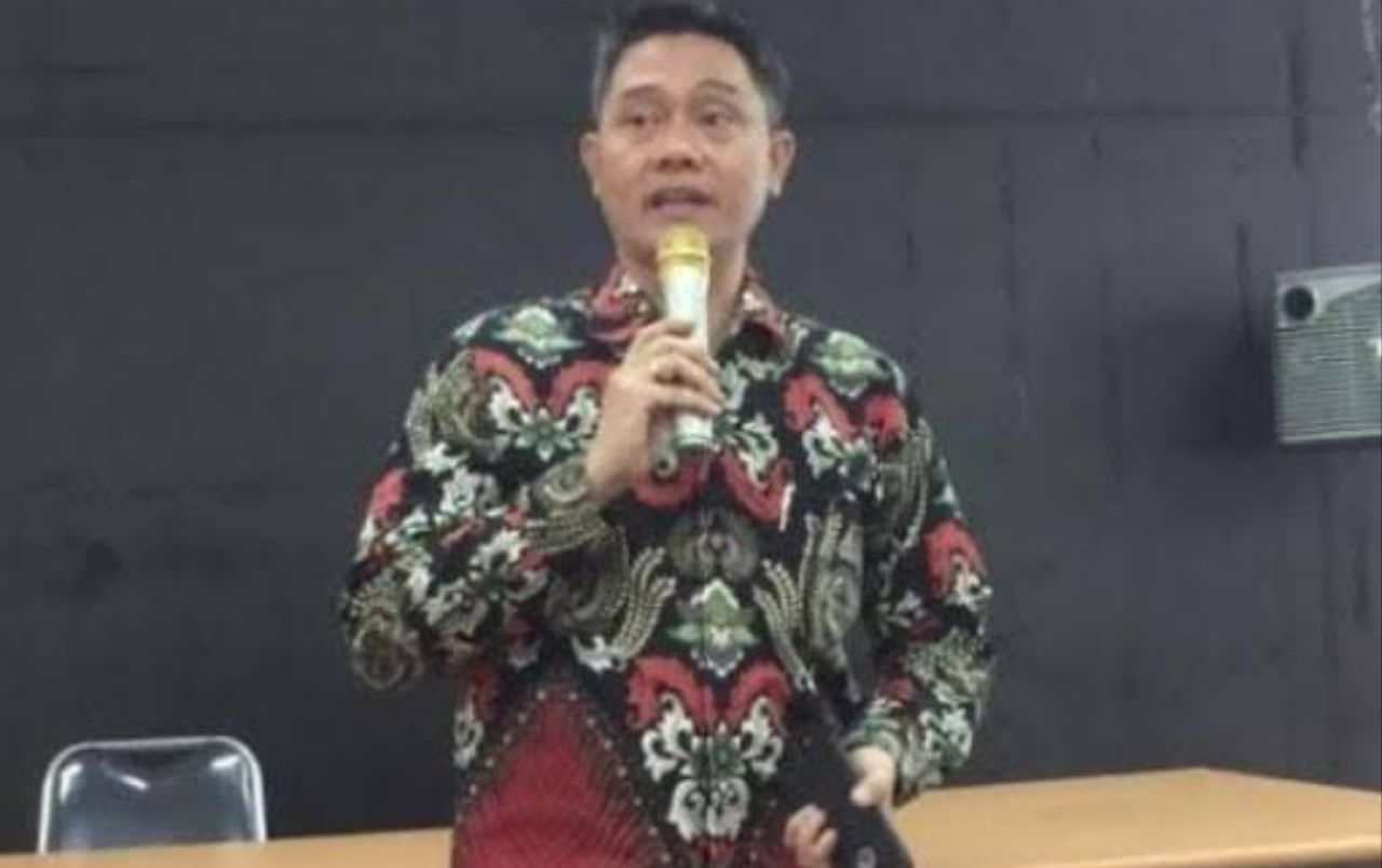 Direktur eksekutif Etos Indonesia Institut, Iskandarsyah