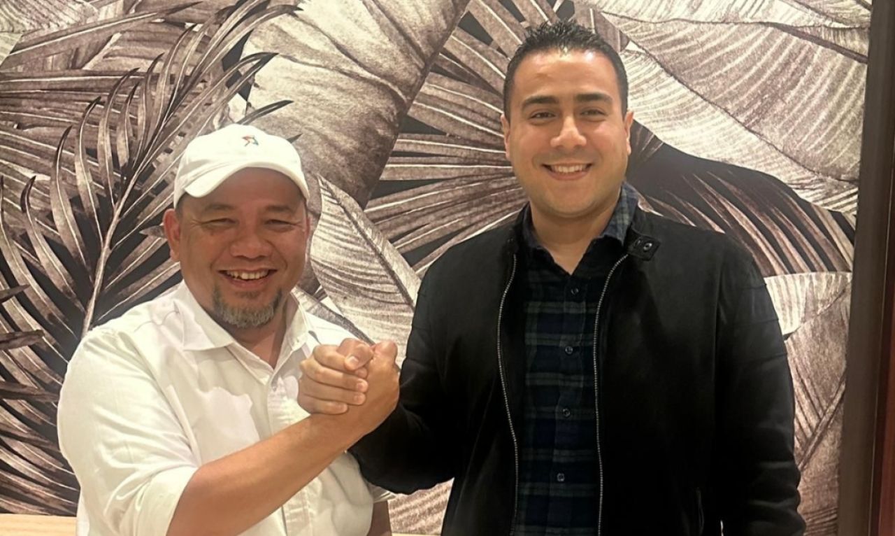 Calon Walikota Bekasi Heri Koswara (kiri) bersama politisi Golkar, Nofel Saleh Hilabi. (Foto: Ist)