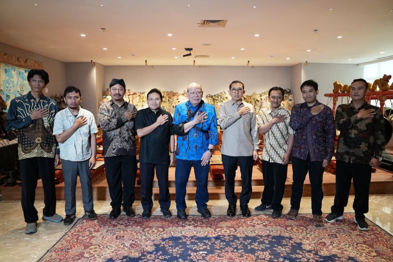 Perjuangkan Pelestarian Aksara Kawi, LaNyalla Temui Fadli Zon