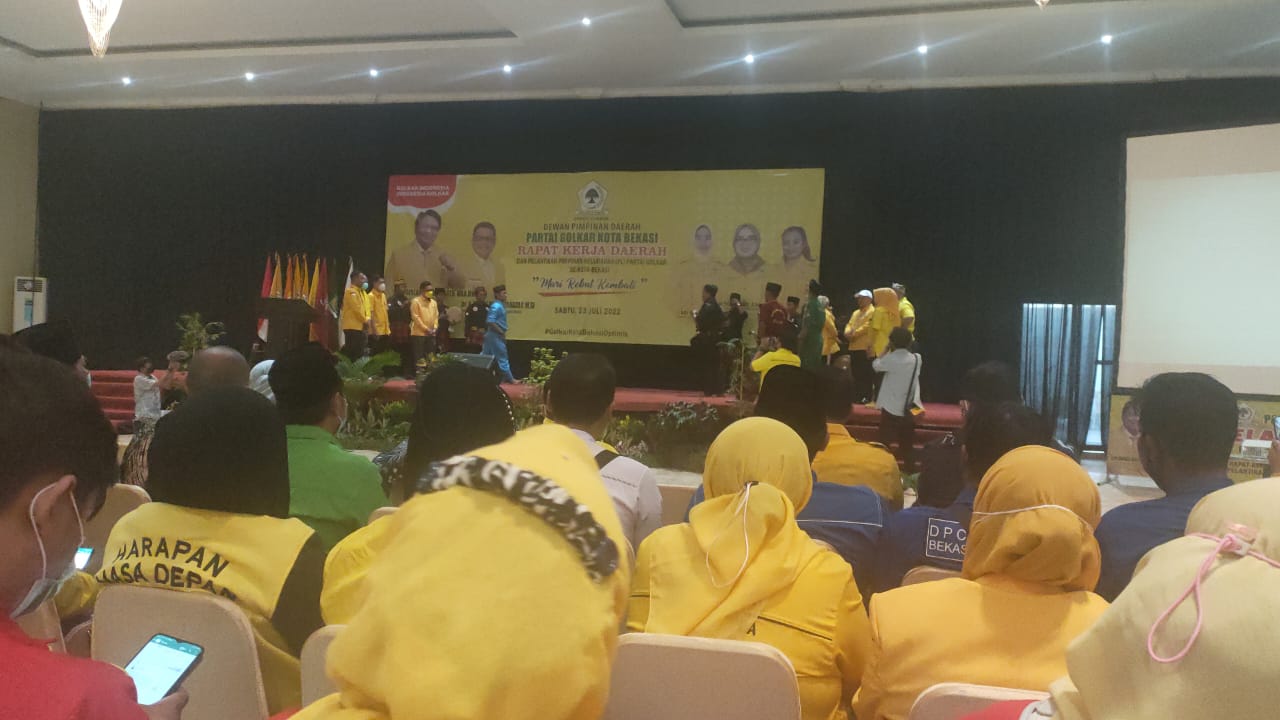 Rakerda Partai Golkar Kota Bekasi yang dihadiri oleh sejumlah petinggi partai di Kota Bekasi. 