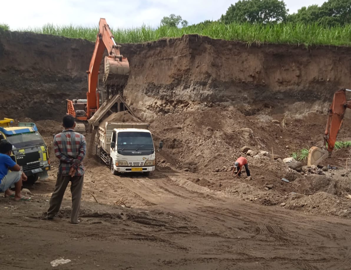 Penambangan di Kabupaten Kediri Jawa Timur (Foto; dok. harnasnews)